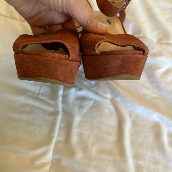 Kate Spade  Suede Wedge
Sandals Color is Coral Called  Dark Tawny Size 7.5 - Picture 13 of 17